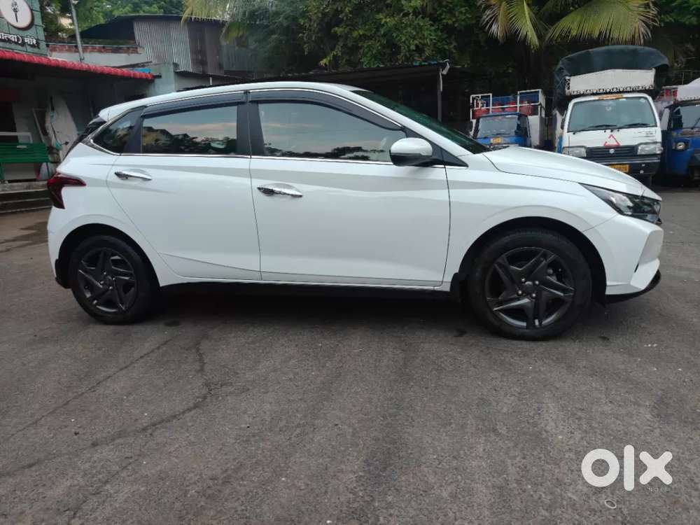 Hyundai I20 Sportz 1.2 Ivt, 2023, Petrol