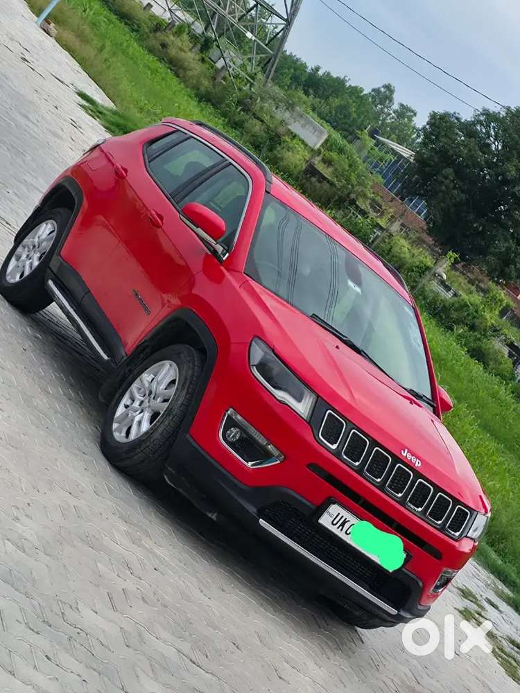 Jeep Compass 
1st Owner 
Insurance 12/02/2027 Tak
Dono Chabi