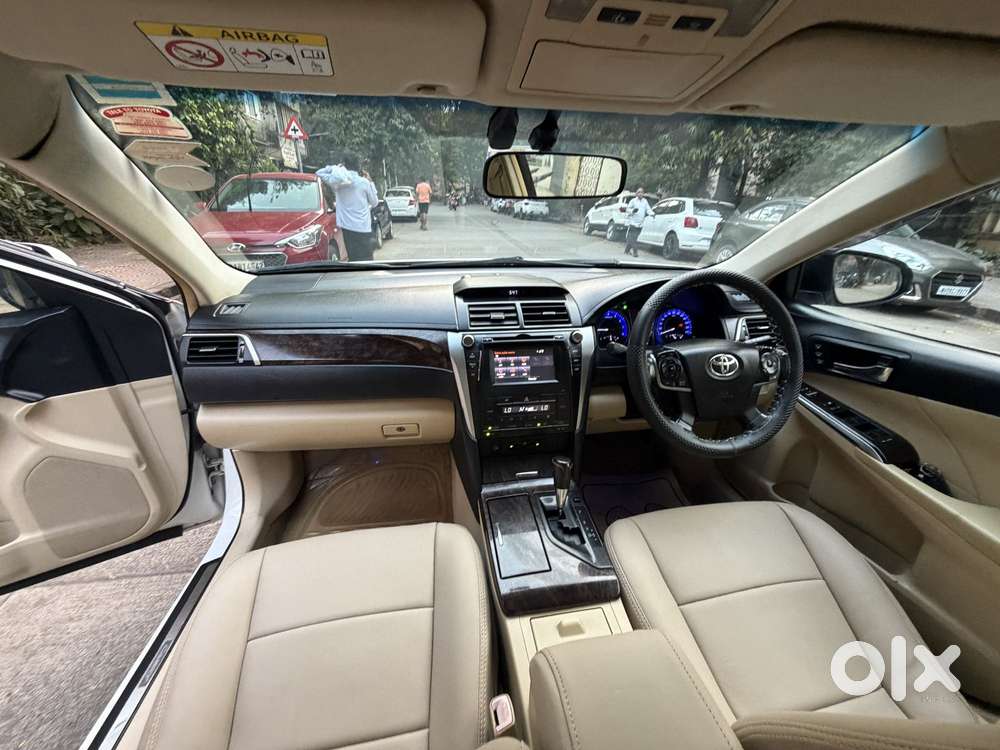Toyota Camry [ ] 2.5 L At, 2016, Petrol