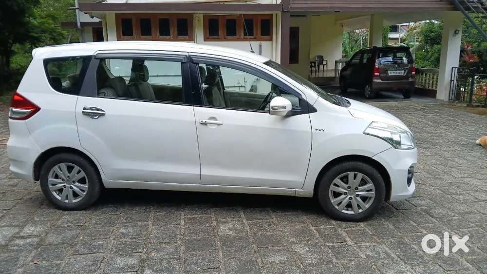 Maruti Ertiga 1.5 Zxi 2015