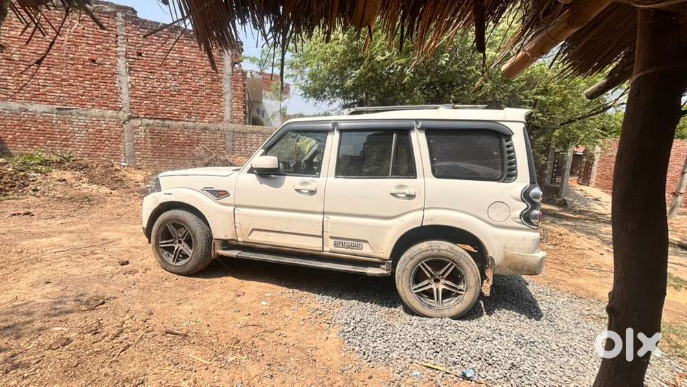 Mahindra Scorpio Diesel 2015