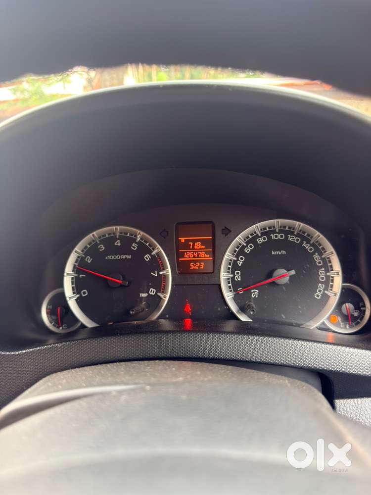Maruti Suzuki Swift 2013 Petrol Manual