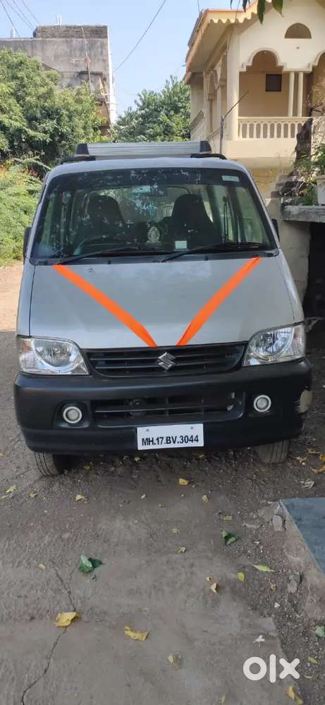 Maruti Suzuki Eeco Smiles 7-seater 2017