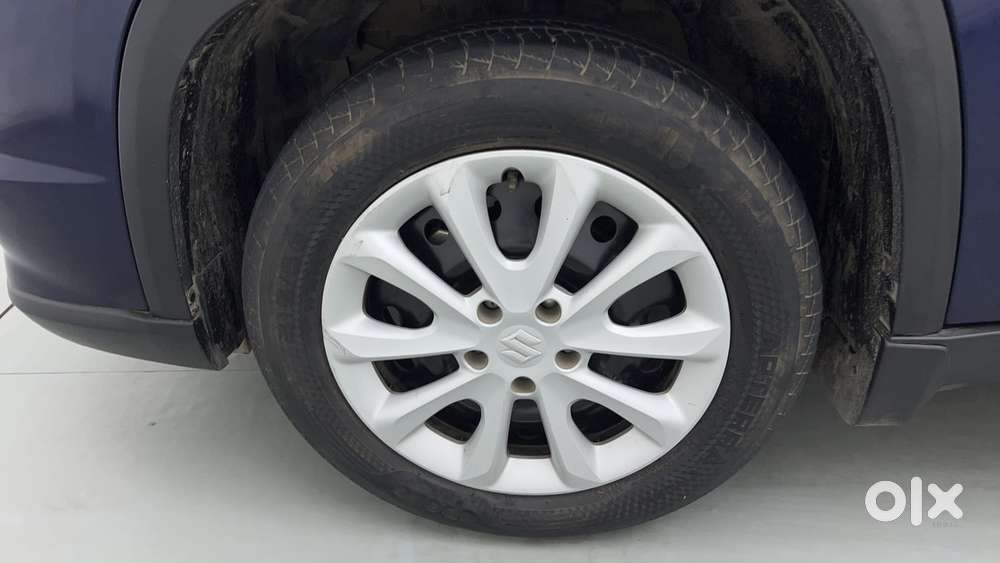 Maruti Suzuki Grand Vitara 1.5 Delta Smart Hybrid At, 2023, Petrol