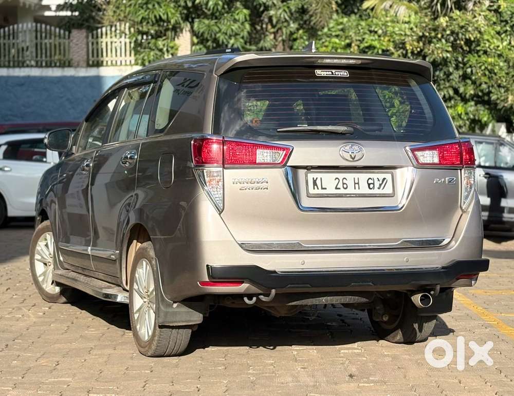 Toyota Innova Crysta 2016 Diesel Manual