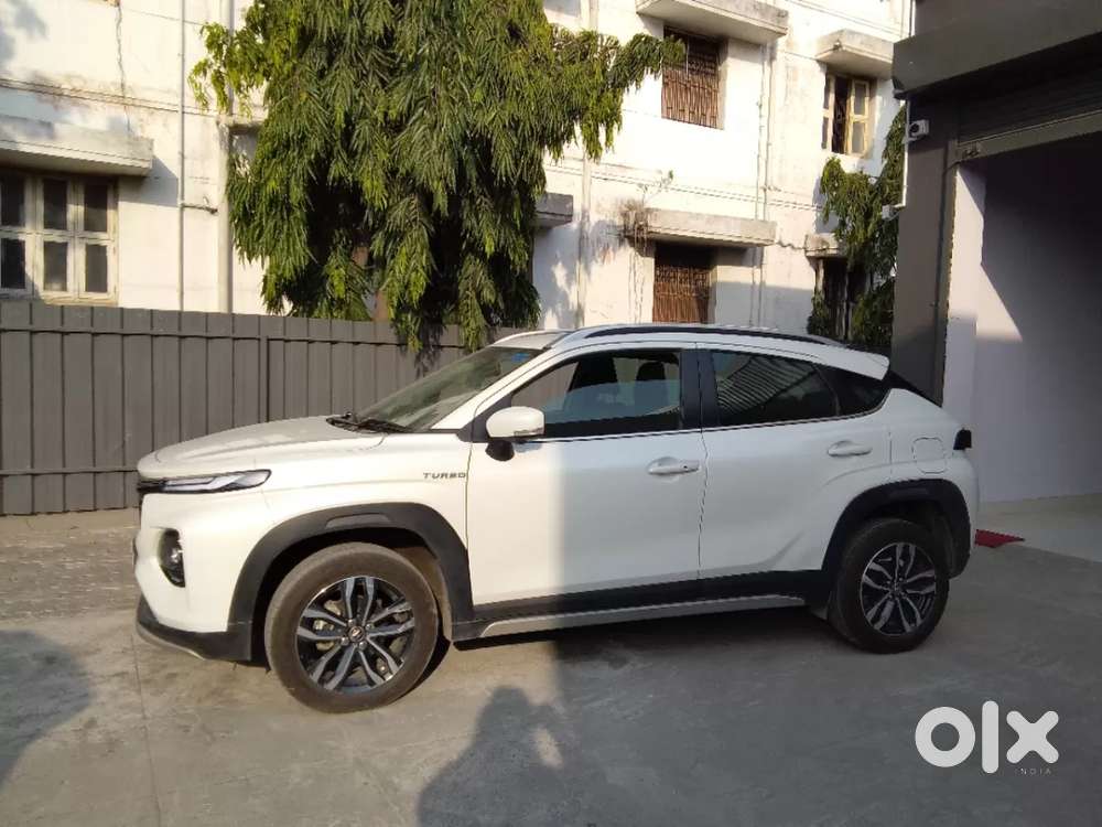 Toyota Urban Cruiser Taisor V 1.0 Petrol At Dual Tone, 2024, Petrol