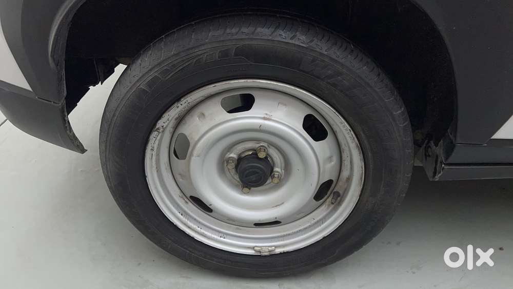 Nissan Magnite 1.0 Xe, 2022, Petrol
