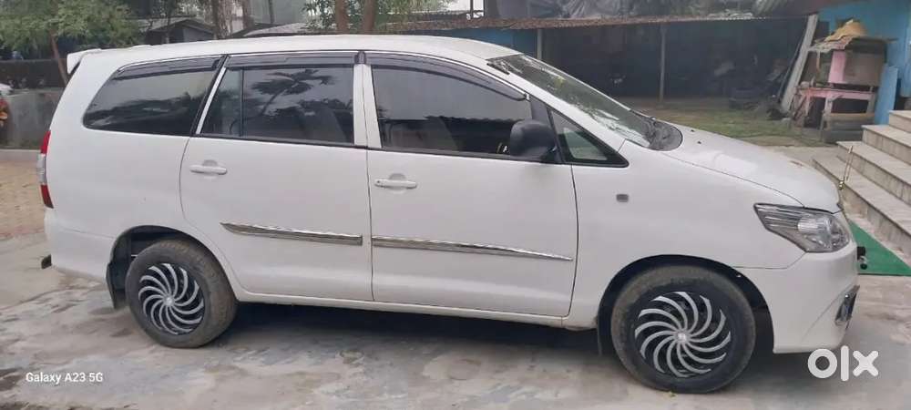 Toyota Innova  2.0  2012 Model Very Good Condition