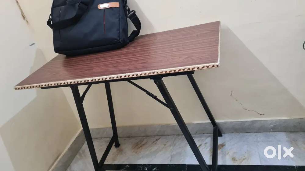 Study And Computer Table Other Household Items 1754003290