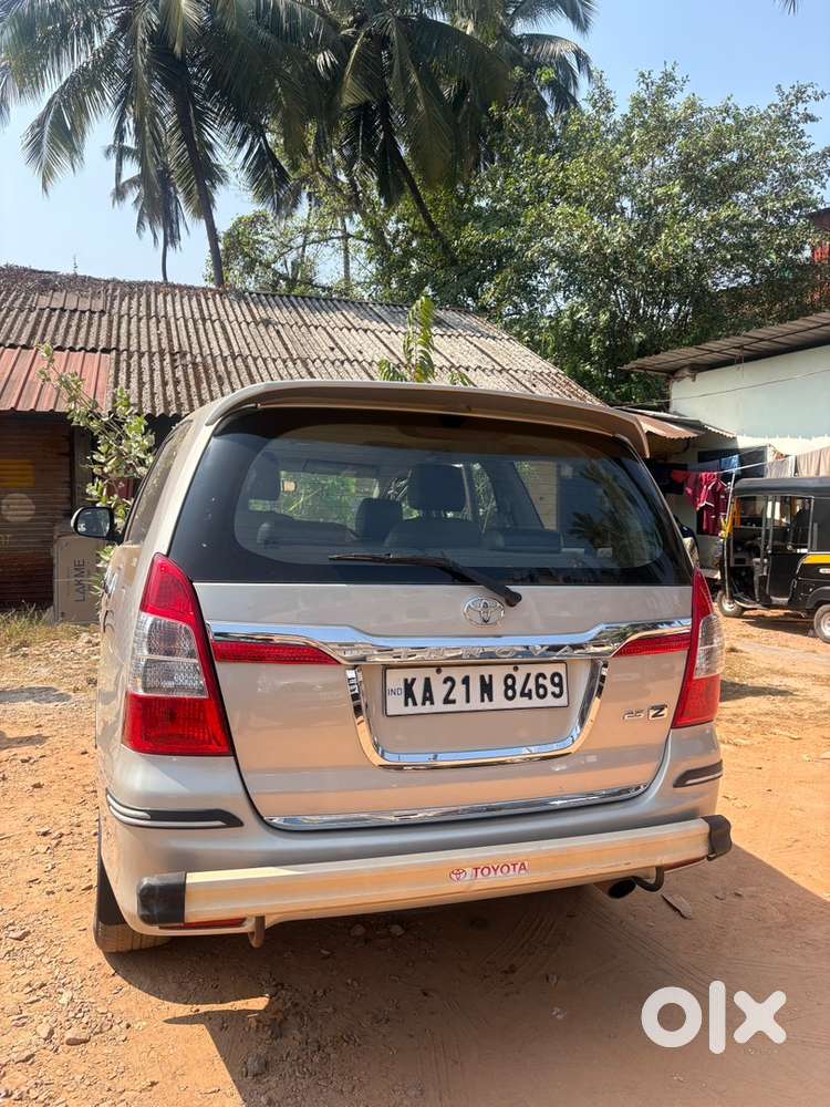 Toyota Innova Diesel 2014