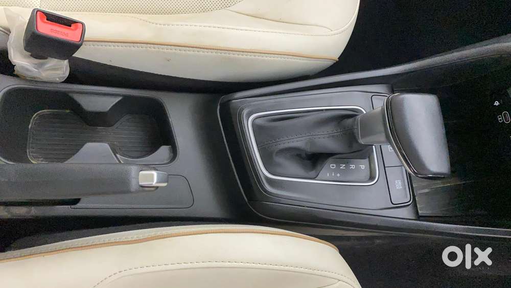 Hyundai Verna 1.5 Sx (o) Ivt, 2025, Petrol