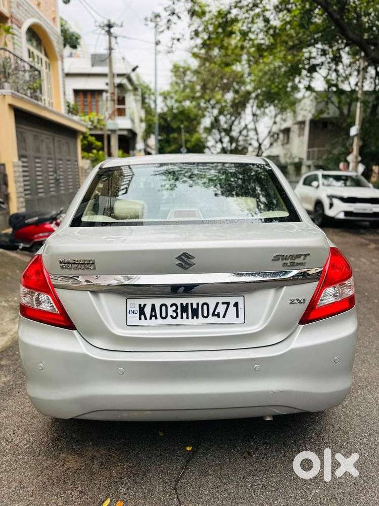 Maruti Suzuki Swift Dzire 1.2 Zxi Bsiv, 2015, Petrol