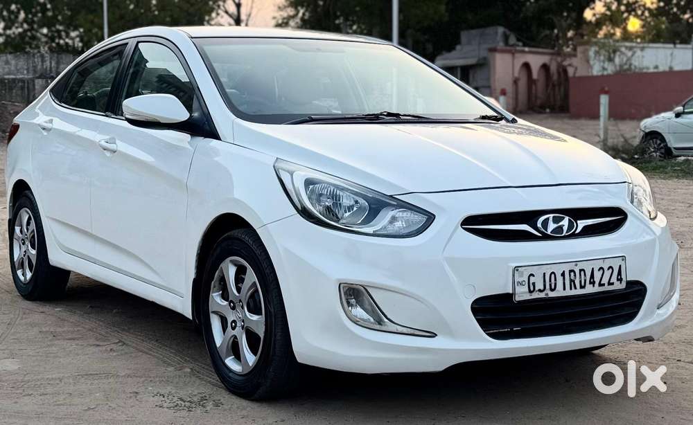 Hyundai Verna 1.6 S (o) Vtvt, 2013, Petrol