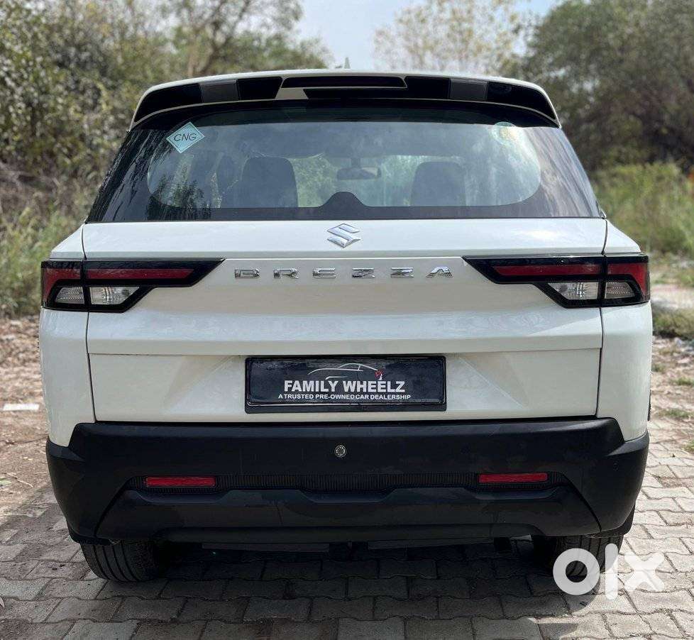Maruti Suzuki Brezza 1.5 Lxi Cng, 2024, Cng & Hybrids