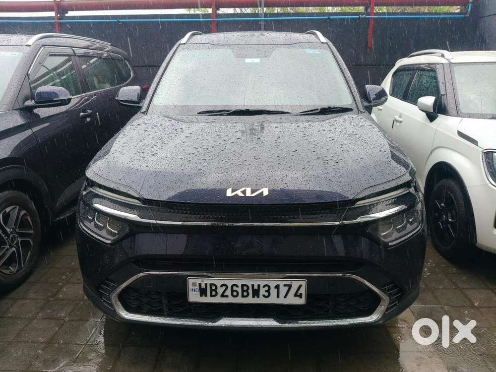 Kia Carens 2023  Luxury Plus 7 Dct Turbo Petrol 25500 Km Driven
