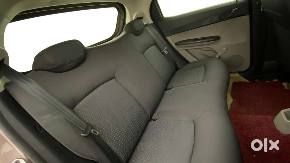 Tata Tiago Xe, 2019, Petrol
