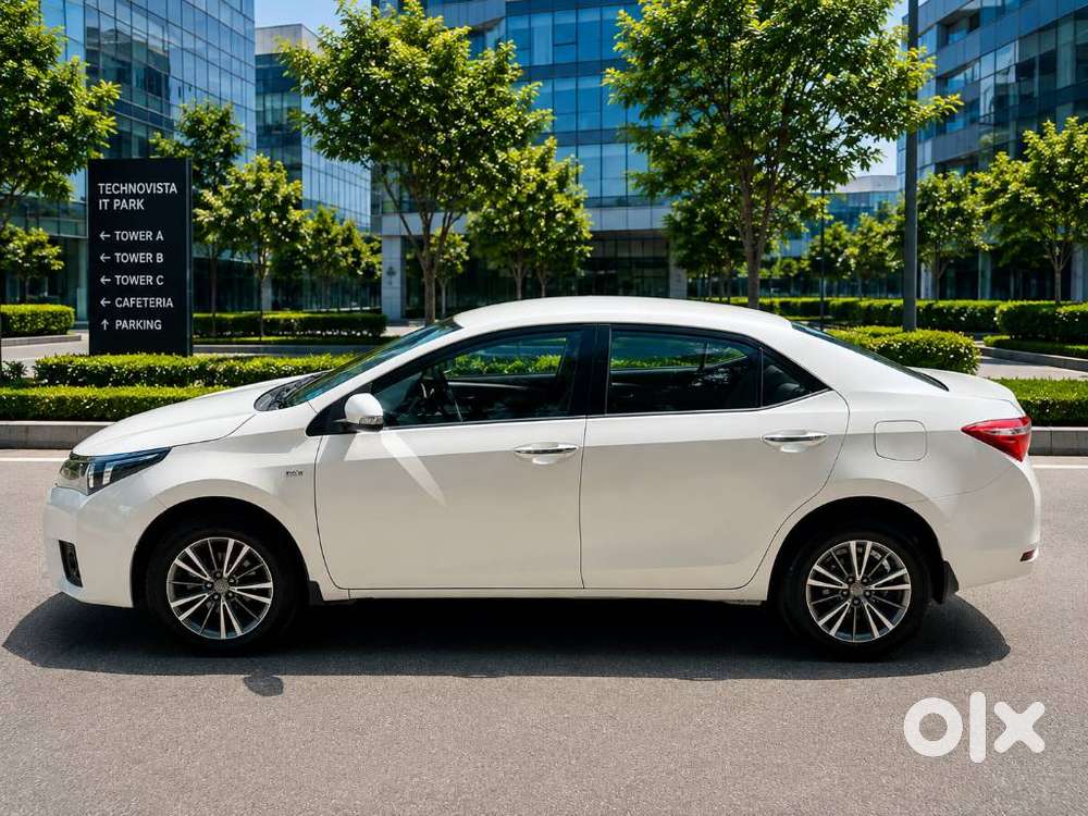 Toyota Corolla Altis, 2014, Petrol