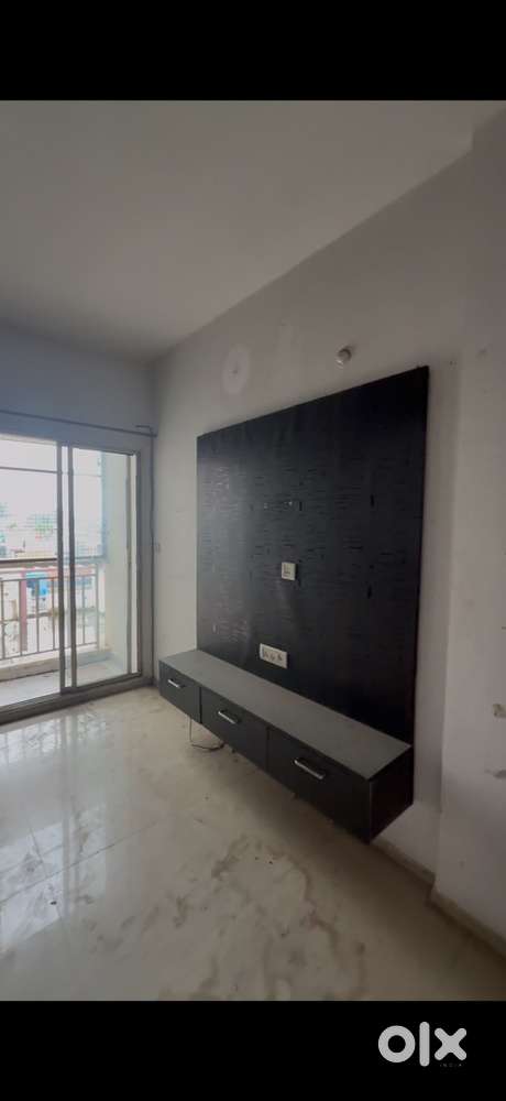 2bhk flat fourth floor semi furnished