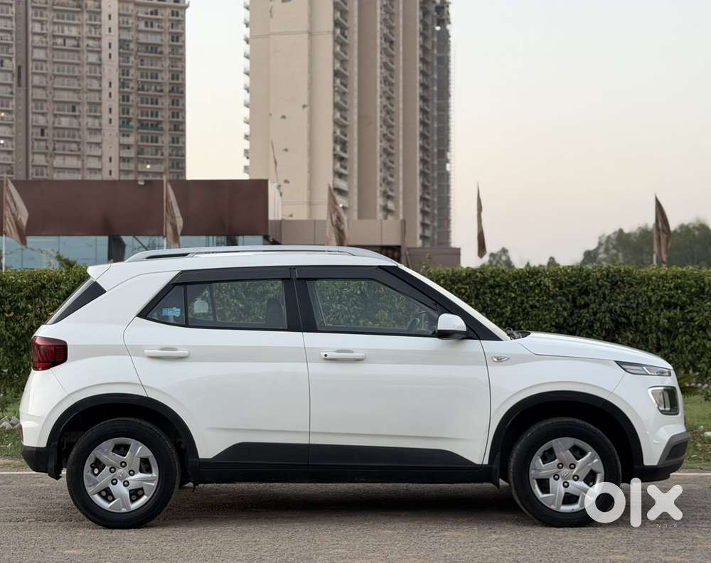 Hyundai Venue S 1.2 Petrol, 2021, Petrol