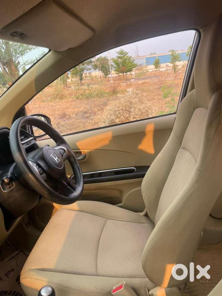 Honda Amaze 2nd Gen 2016 Diesel 105000 Km Driven