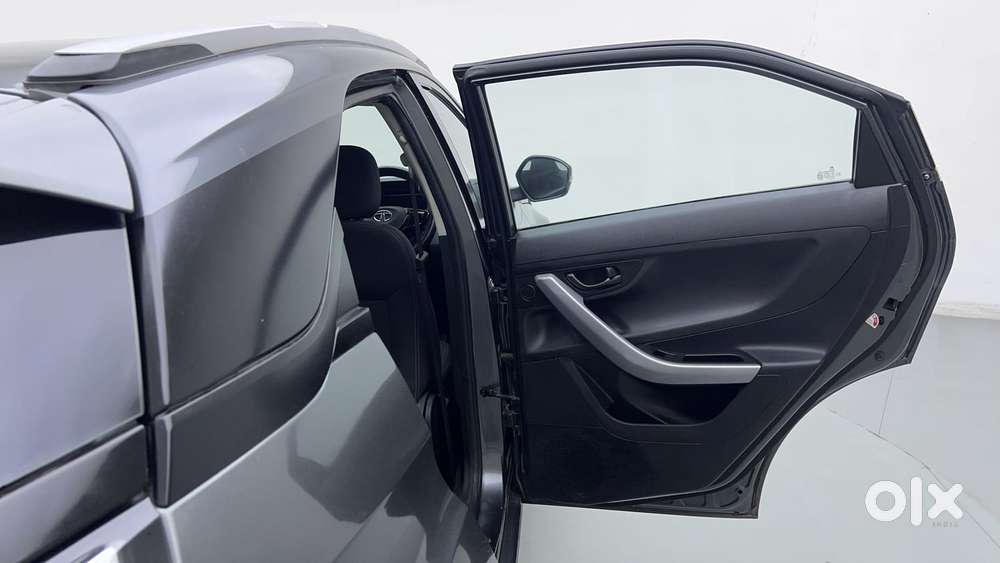 Tata Nexon 1.2 Revotron Xm (s), 2022, Petrol