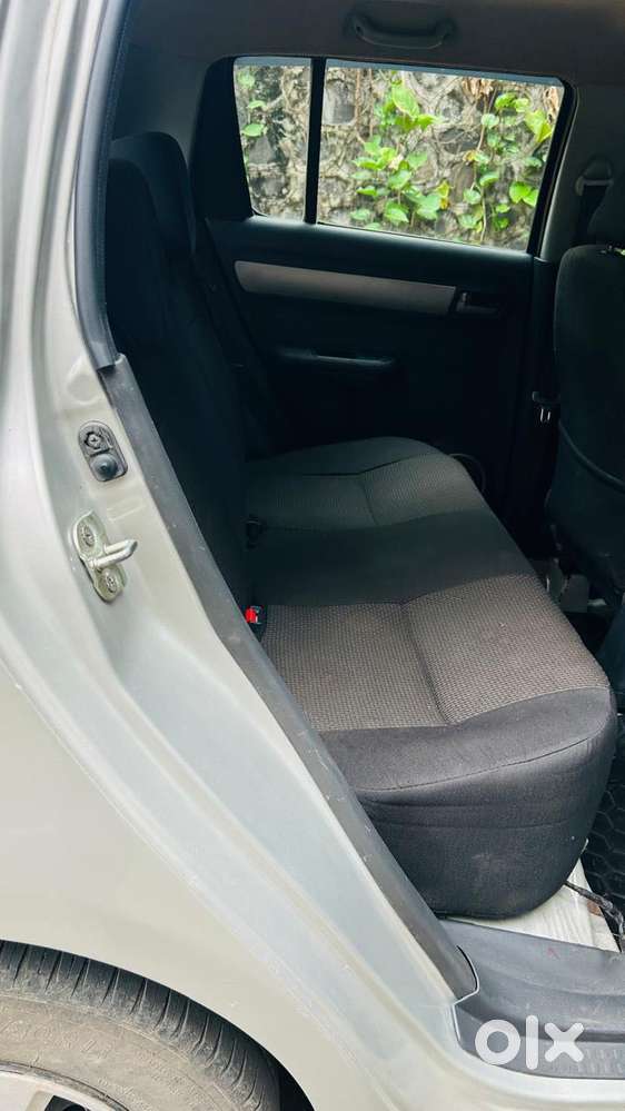 Maruti Suzuki Swift Vxi Bsiii, 2006, Petrol