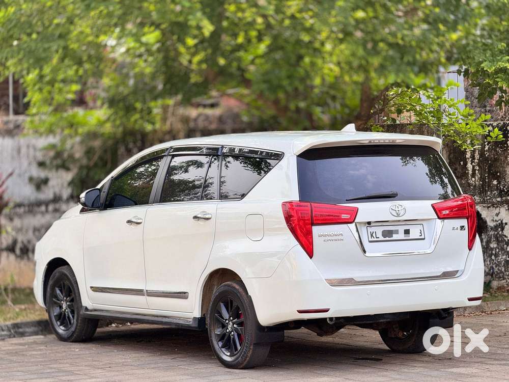 Toyota Innova Crysta 2.4 V 7 Str, 2018, Diesel