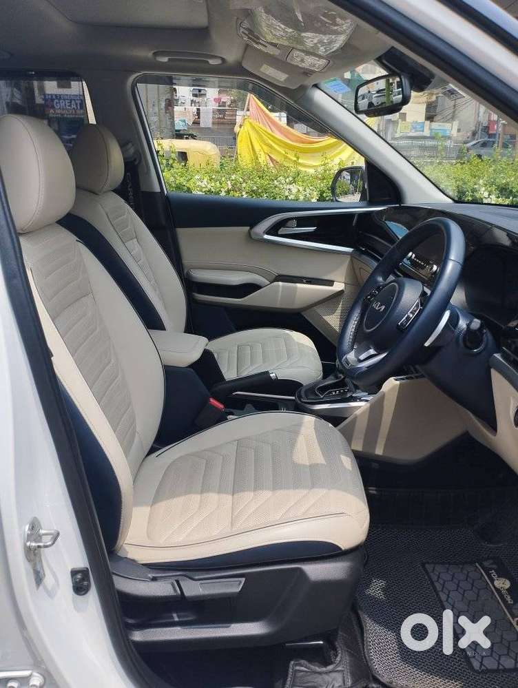 Kia Carens 1.4 Luxury Plus Dct 7 Str, 2022, Petrol