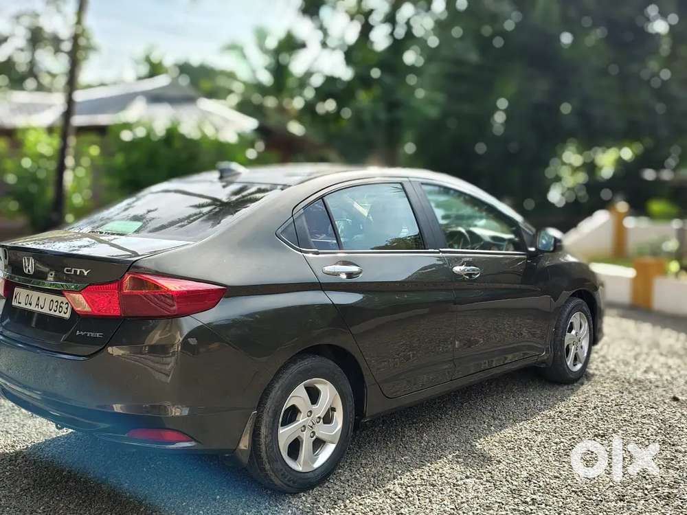 2016 Honda City Vxcvt Ivtec Automatic Sunroof