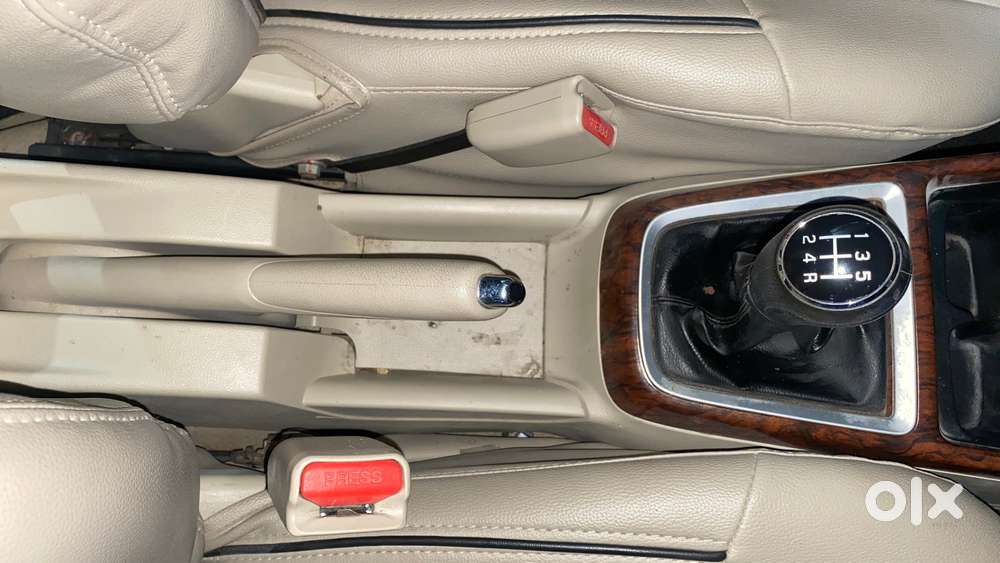 Maruti Suzuki Swift Dzire 1.2 Vxi Bsiv, 2018, Petrol