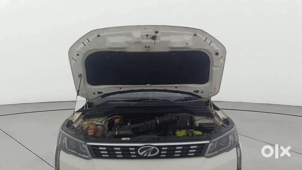 Mahindra Xuv300 W8, 2021, Petrol