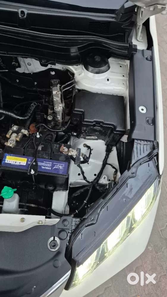 Maruti Suzuki Grand Vitara 1.5 Sigma Smart Hybrid, 2025, Petrol