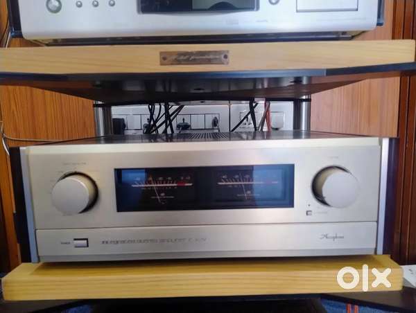 ACCUPHASE HIGH END INTEGRATED AMPLIFIER.