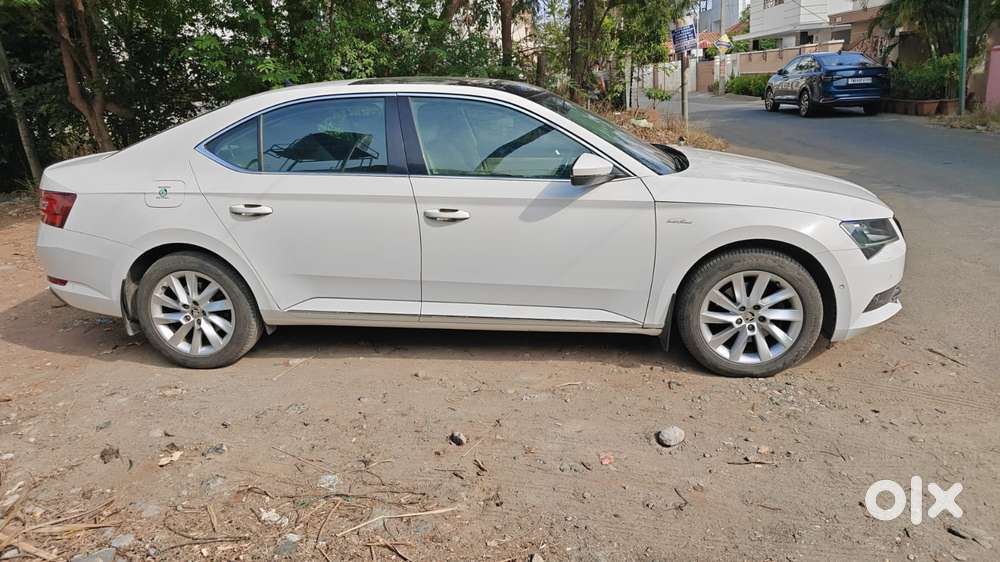 Skoda Superb 2.0 L&k Tsi At, 2020, Petrol
