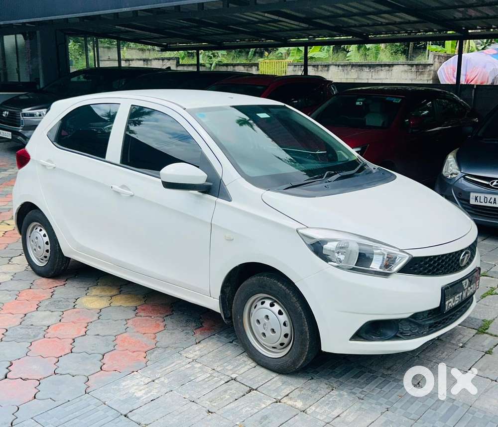 Tata Tiago 1.2 Revotron Xm, 2017, Petrol