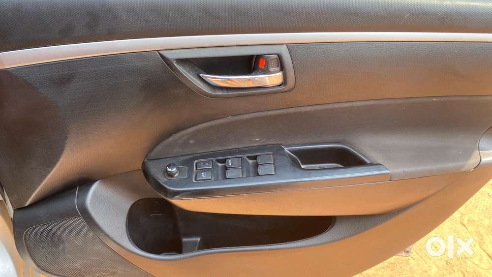 Maruti Suzuki Swift Zxi, 2012, Petrol
