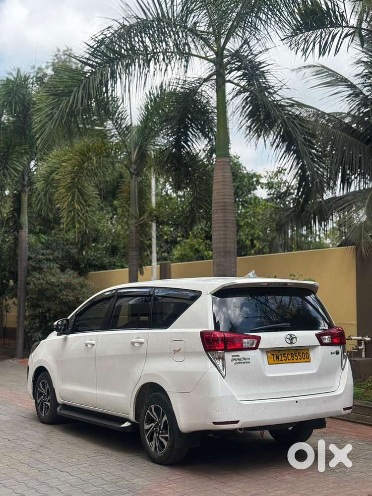 Toyota Innova Crysta 2022 Diesel 122000 Km Driven