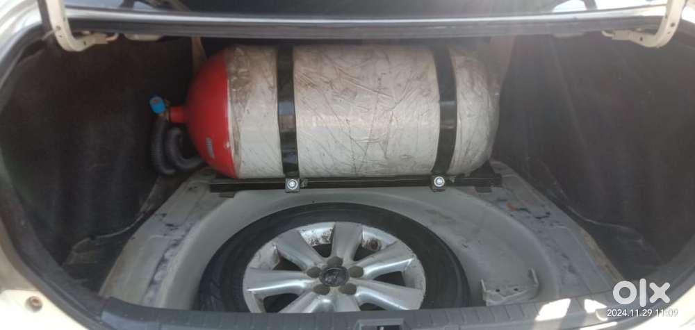 Toyota Corolla Altis Gl, 2009, Cng & Hybrids