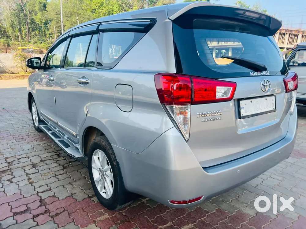 Toyota Innova Crysta 2017 Diesel 85000 Km Driven