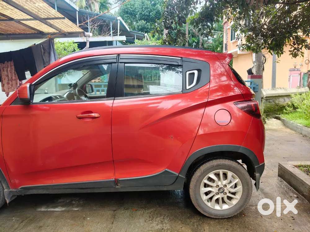 Yellow Board (cab) Mahindra Kuv 100 Diesel 2017