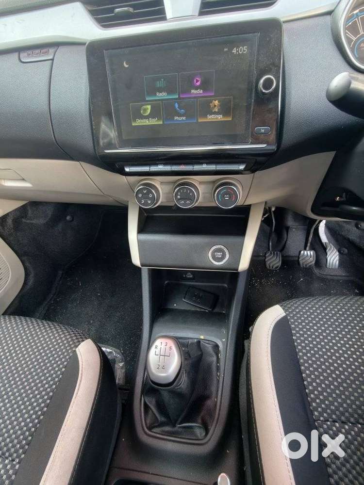 Renault Triber Rxz, 2020, Petrol