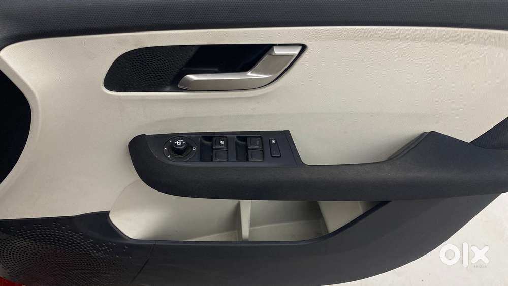 Tata Altroz Xz, 2023, Petrol