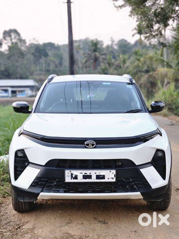 Tata Nexon 1.2 Revotron Xza Plus Dualtone, 2023, Petrol