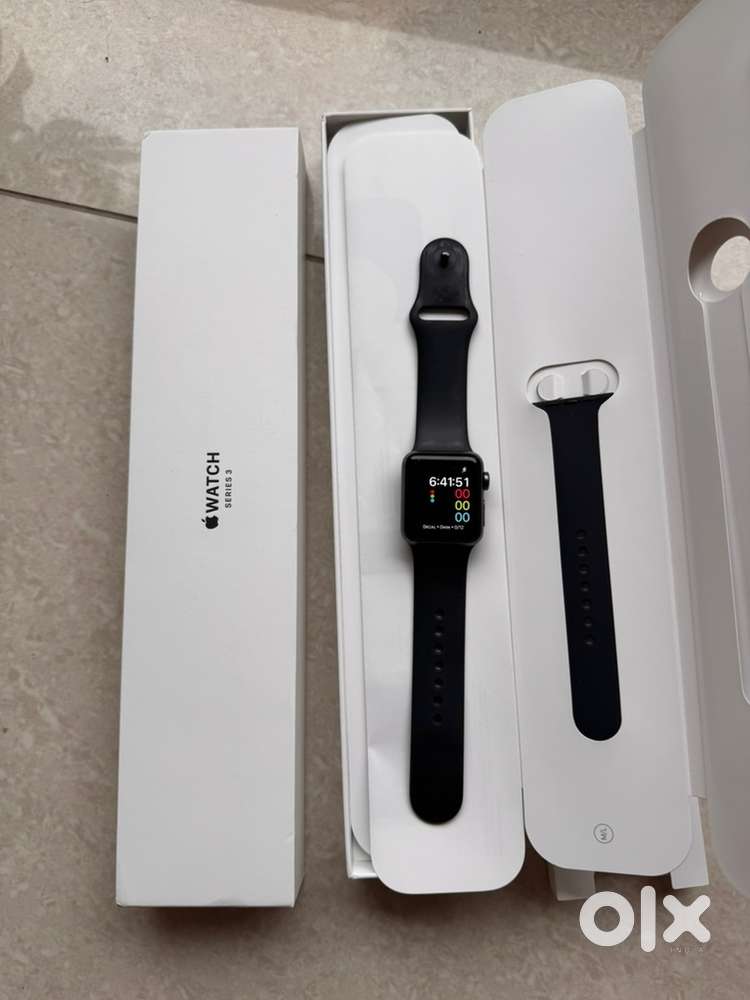 Apple Watch Series 38MM Black in Good condition for sale