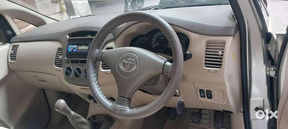 Toyota Innova 2004-2011 2.5 G4 Diesel 8-seater, 2008, Diesel