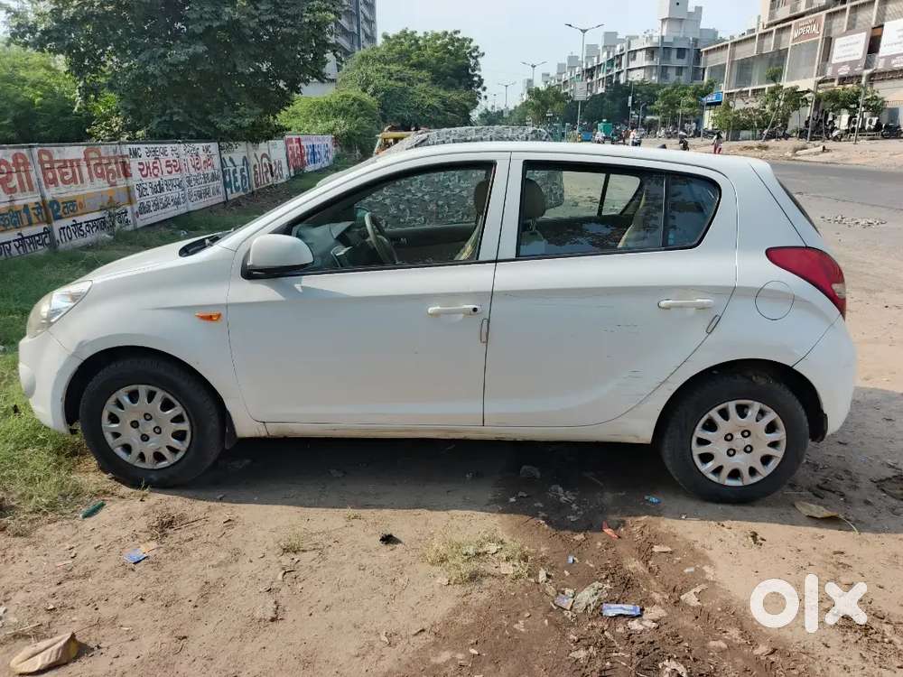 Hyundai I20 Magna 2011 Petrol Passing Insurance Khatm Ho Gaya Hai