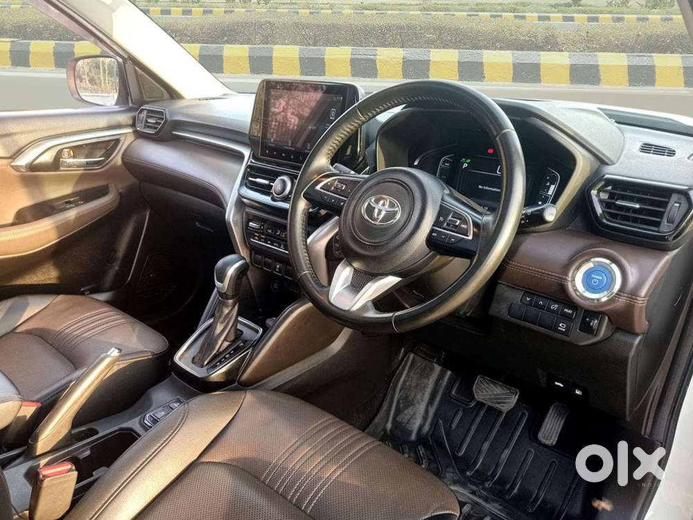 Toyota Urban Cruiser Hyryder 1.5 V Hybrid, 2023, Petrol