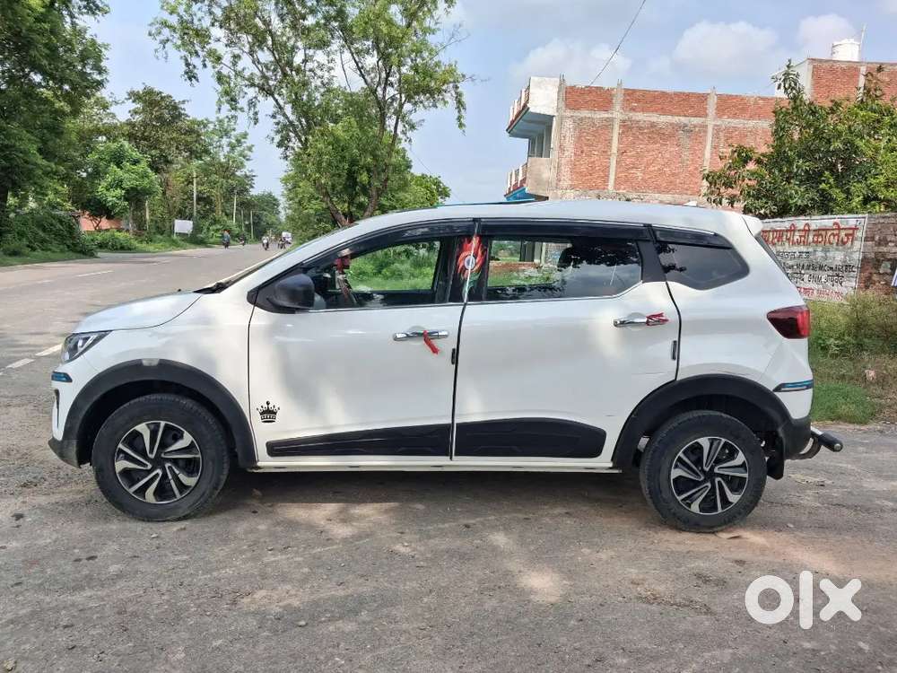 Renault Triber 1.0 Rxe 2024 Petrol