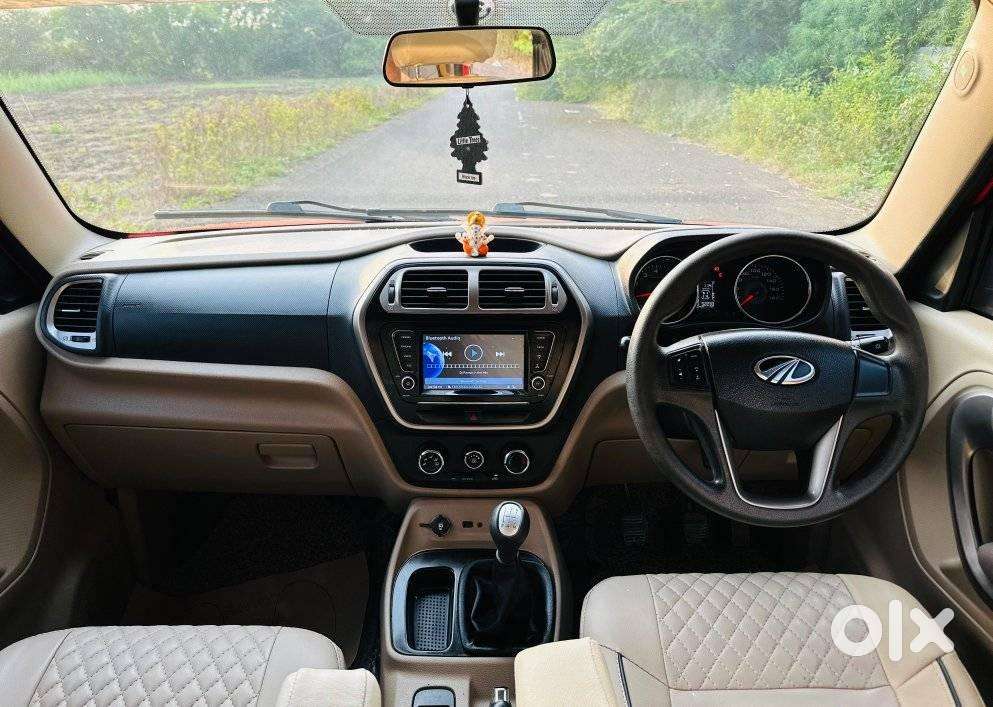 Mahindra Tuv 300 T10 Opt Dual Tone, 2019, Diesel