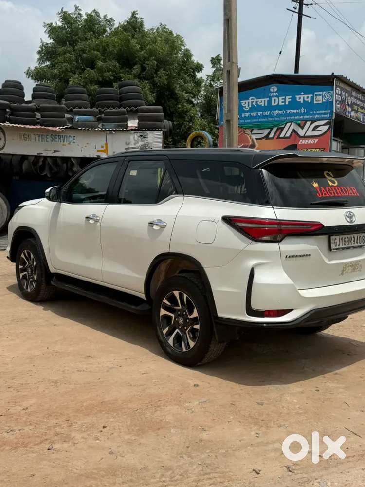 Toyota Fortuner Legender 2023
